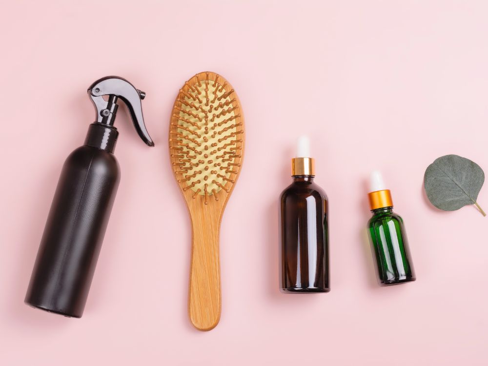 Como limpar escova de cabelo?